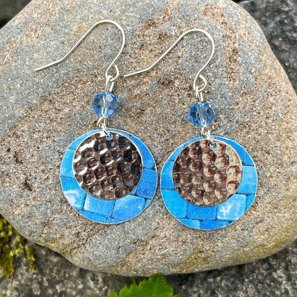 Boutique Jewelry - Blue Silver Hammered Circle Drop Earrings